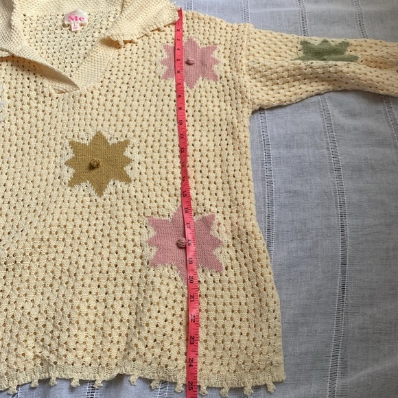 SO Me Crochet Cream Sweater with Multicolored Star Design. - Picture 12 of 12